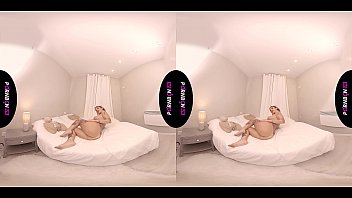 PORNBCN 4K VR西班牙熟女的口交与足交 虚拟实境色情片